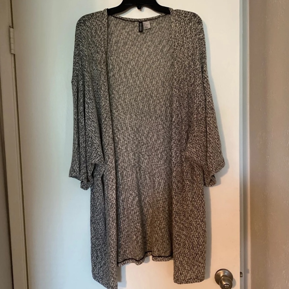H&M knit open front 3/4 sleeves cardigan size L